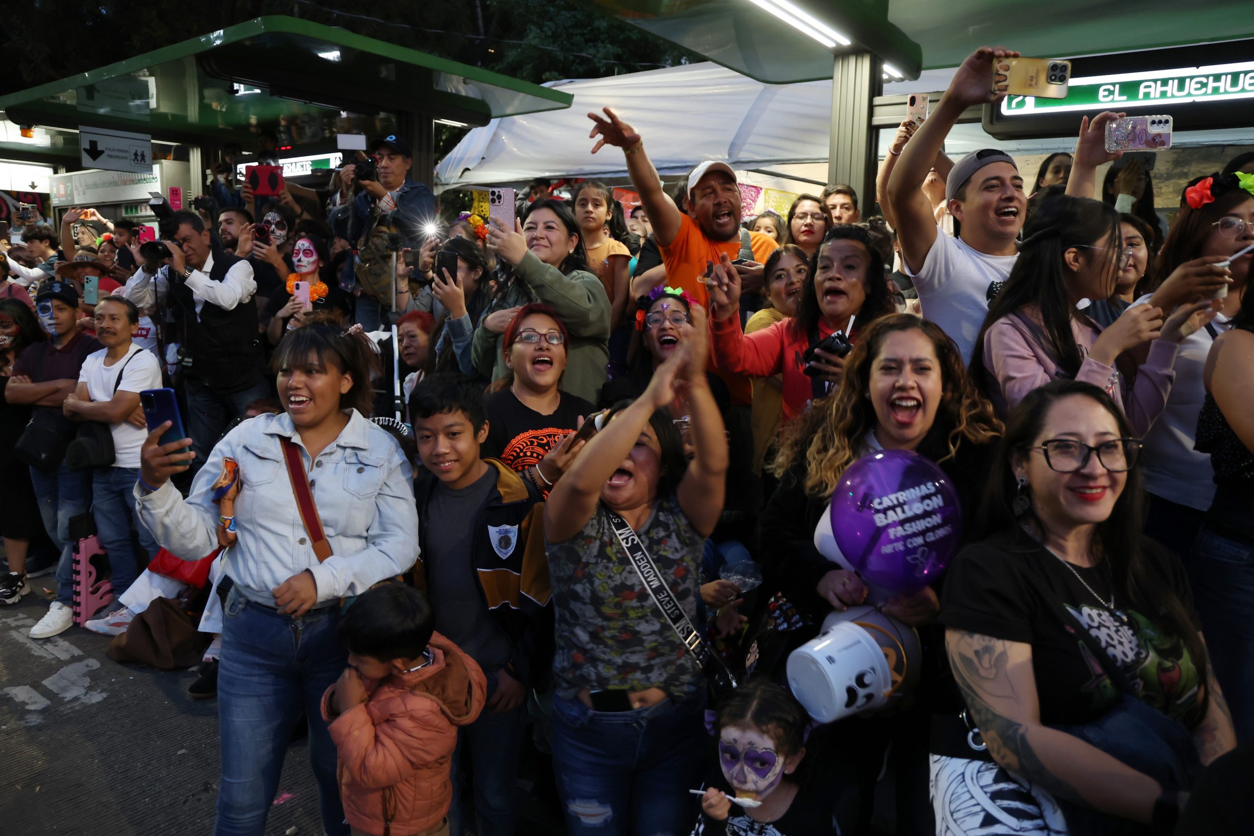 Desfile de Catrinas 2025. Fotografía: La Isabel.
