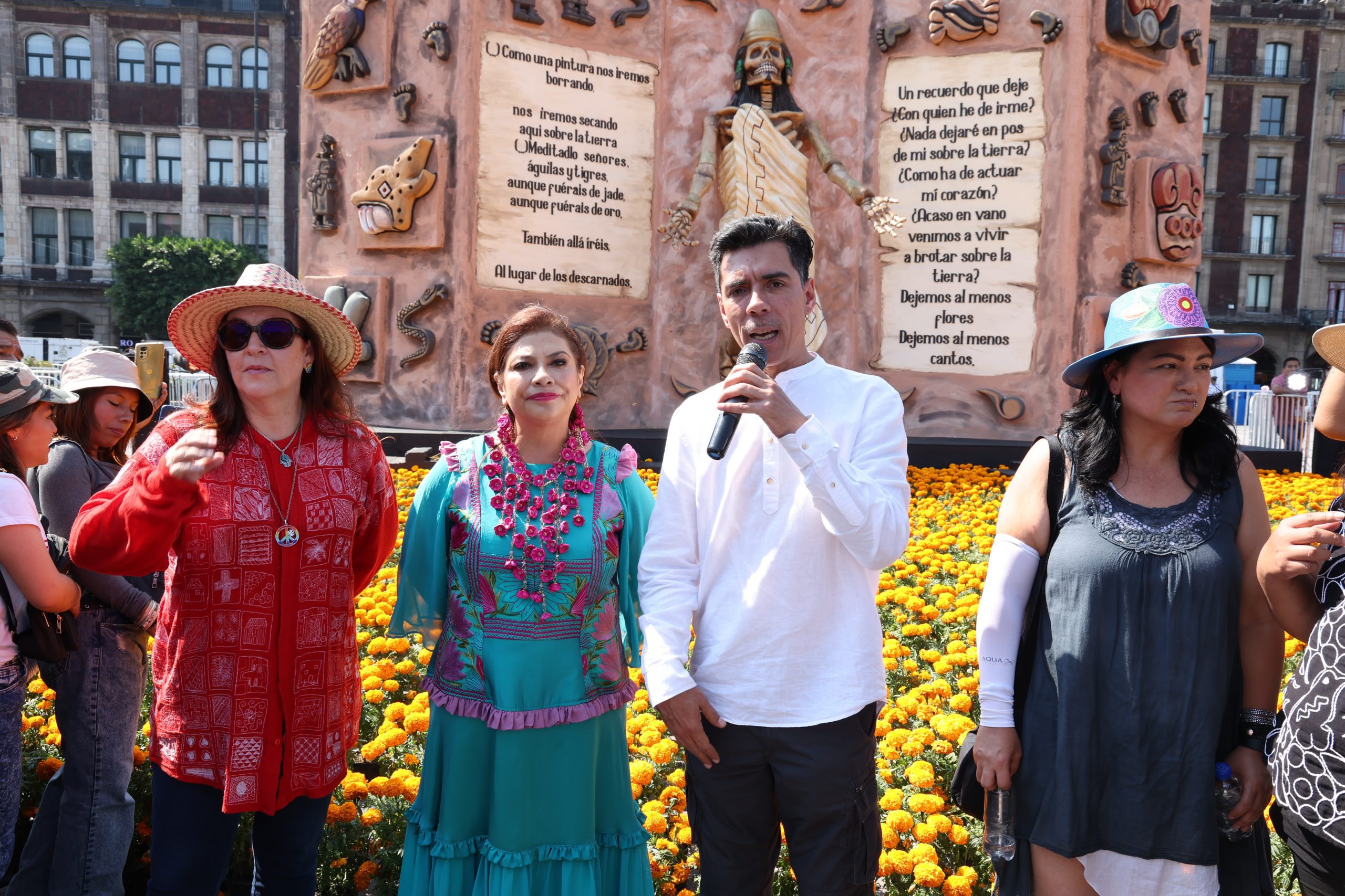 Inauguración de la Ofrenda Monumental en el Zócalo de la Ciudad de México. Fotografía: La Isabel.