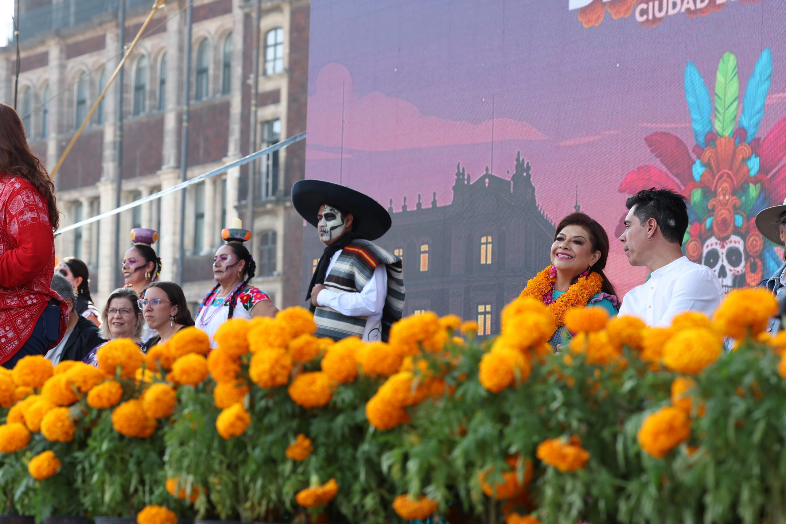 Inauguración de la Ofrenda Monumental en el Zócalo de la Ciudad de México. Fotografía: La Isabel.