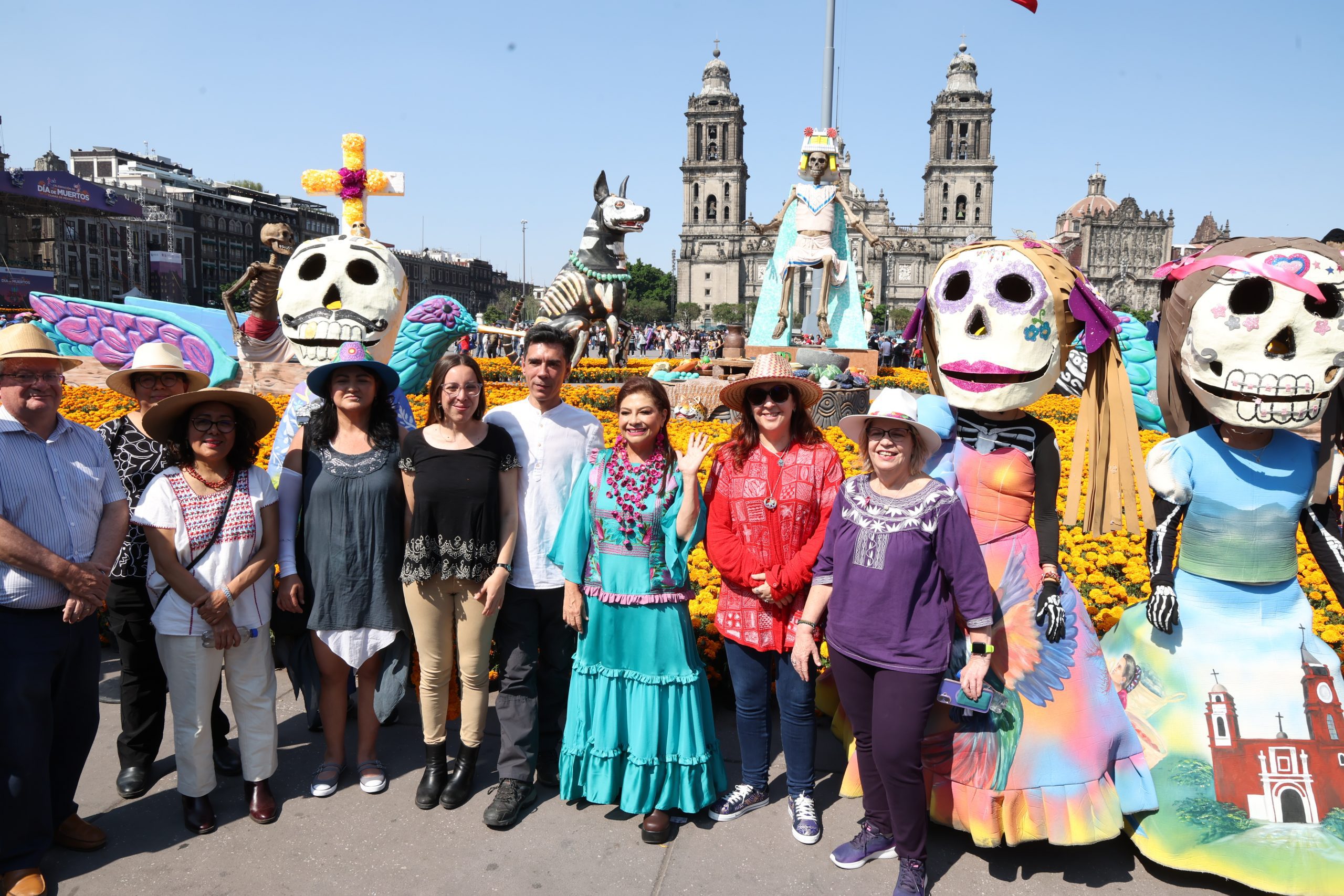 Inauguración de la Ofrenda Monumental en el Zócalo de la Ciudad de México. Fotografía: La Isabel.
