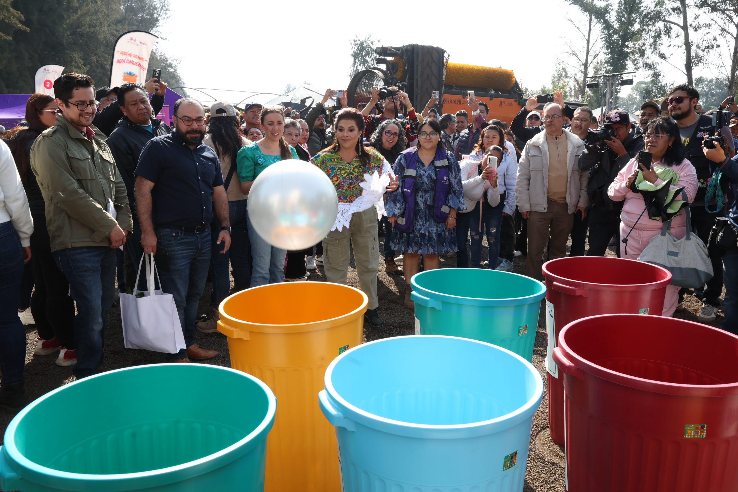 Presenta Clara Brugada Campaña: “Transforma tu Ciudad, cada residuo en su lugar”. Fotografía: La Isabel.