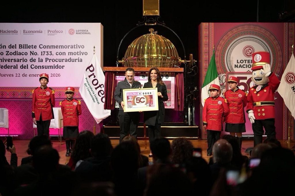 Develación del Billete Conmemorativo de la Lotería Nacional por el 50 Aniversario de la Profeco.