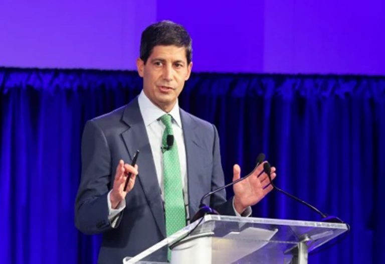 Trump nomina a Kevin Warsh para dirigir la Reserva Federal