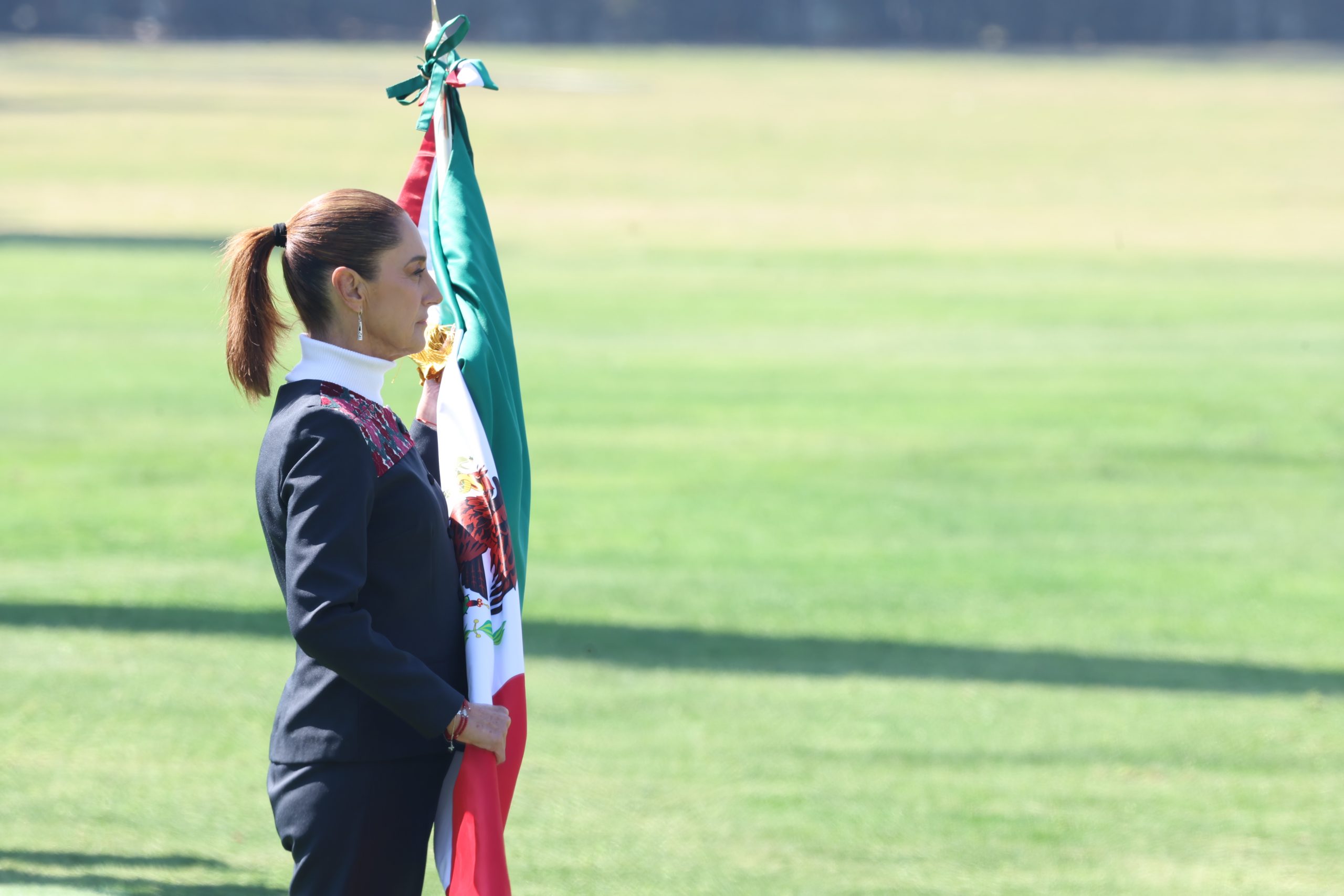 Ceremonia por el Día de la Bandera. Fotografía: La Isabel.