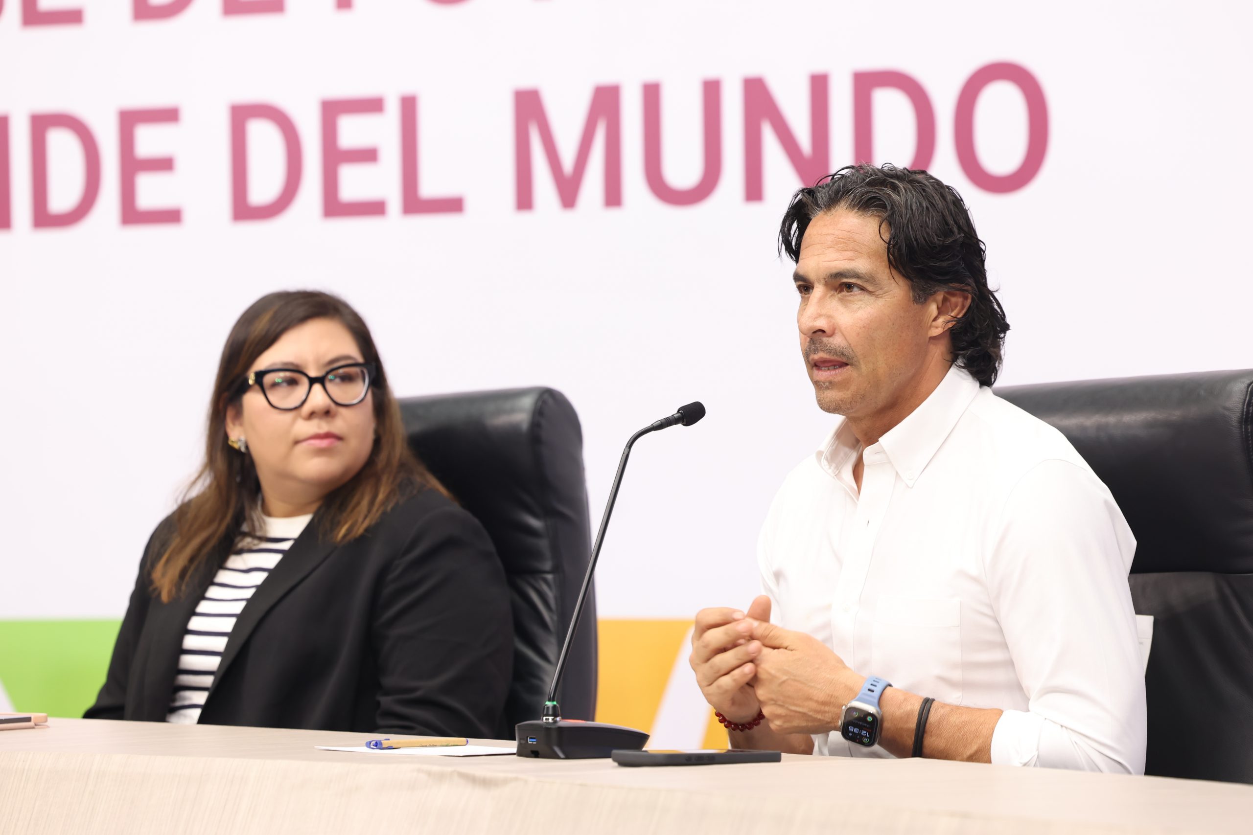 Conferencia de Prensa: Récord Guinness de la clase de fútbol más grande del mundo. Fotografía: La Isabel.