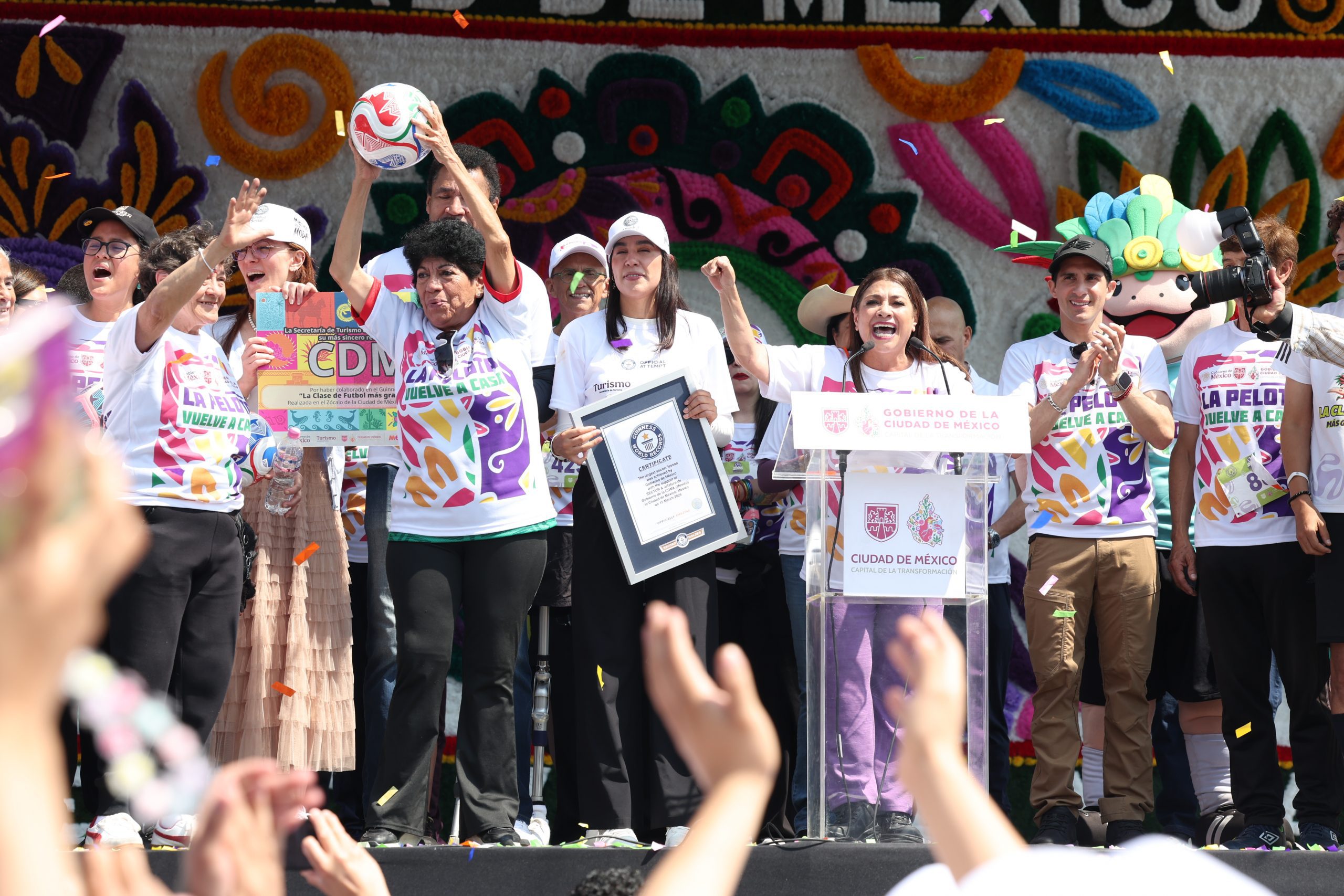 La Clase de Fútbol más grande del mundo, Récord Guinness. Fotografía: La Isabel.