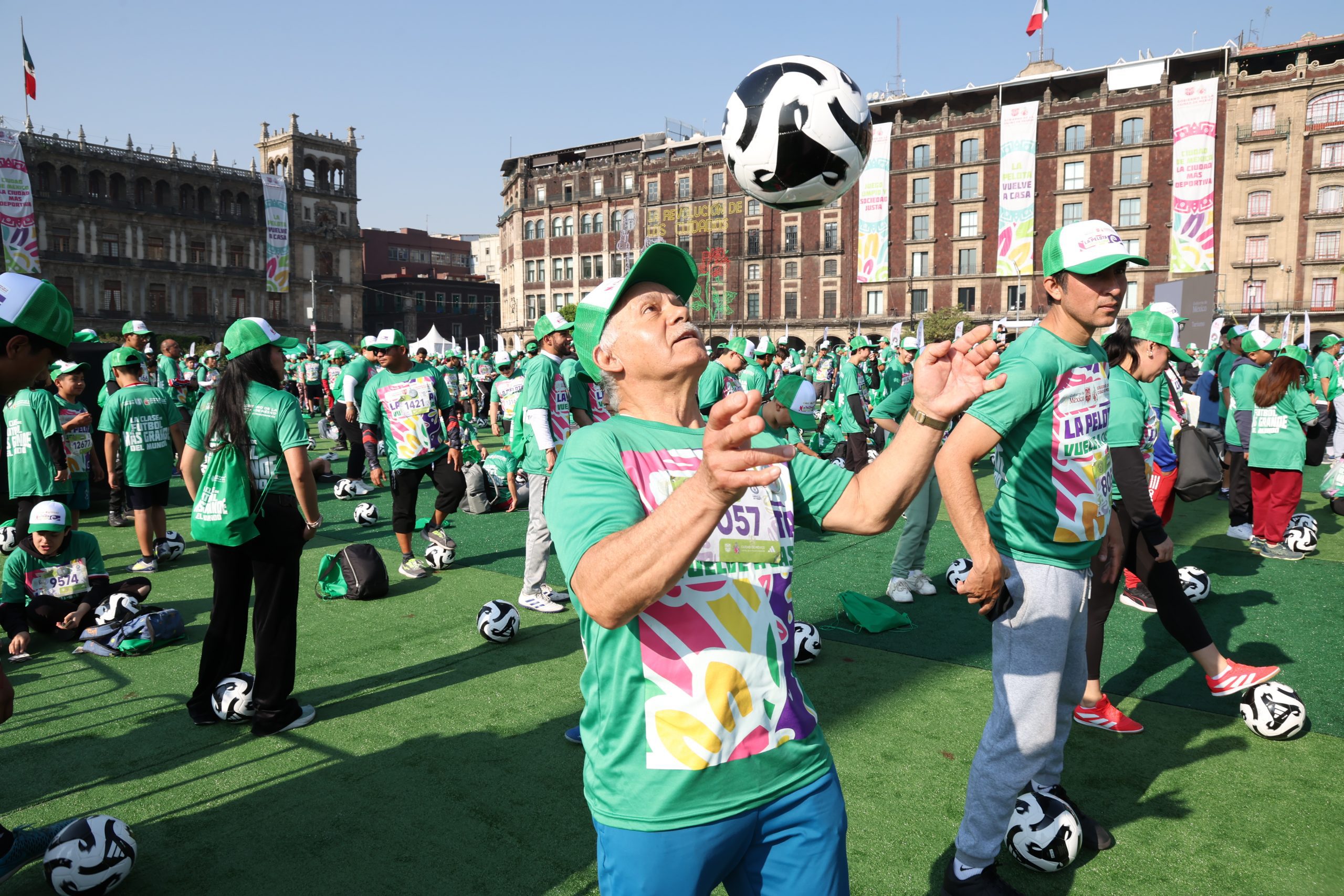 La Clase de Fútbol más grande del mundo, Récord Guinness. Fotografía: La Isabel.